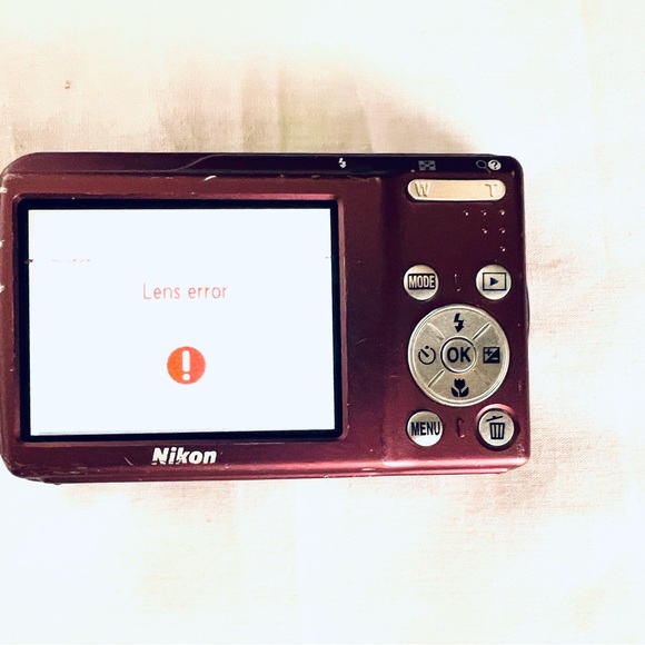 Nikon Coolpix S210 Digital Camera Lens Error For Repair - Picture 4 of 4